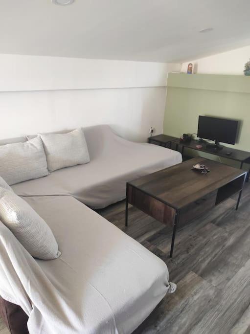 Apartament Σοφίτα Καλλύνω Saloniki Zewnętrze zdjęcie